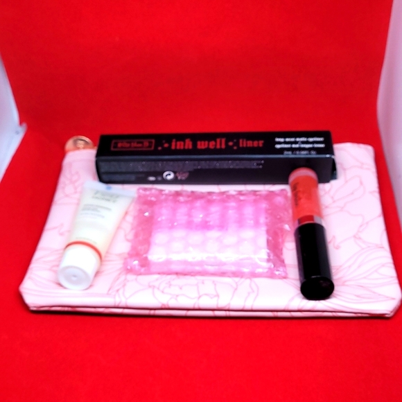 Ipsy Bag - Picture 2 of 4